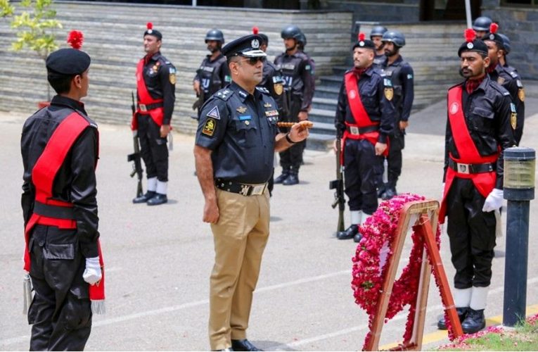 YOUM-E-SHUHDAE POLICE OBSERVED AT SSU HEADQUARTERS; DIG S&ESD LAID FLORAL WREATH AT THE MARTYR’S MEMORIAL