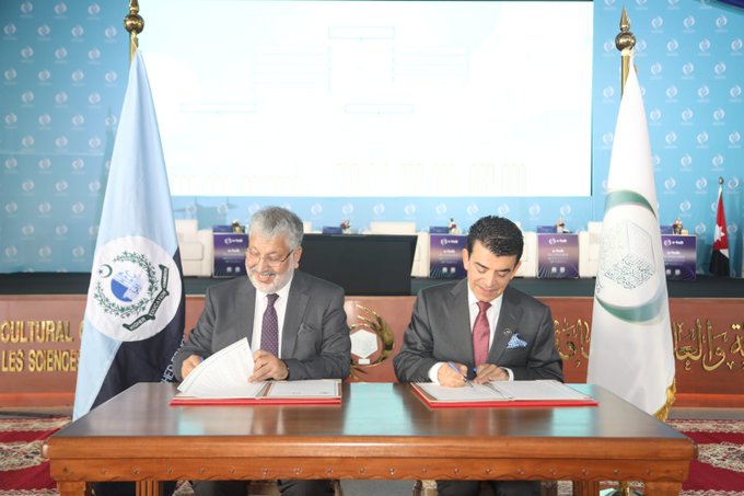 Director General, Islamic World Educational, Scientific and Cultural Organization (ICESCO) Dr. Salim AlMalik and Chairman HEC Dr. Mukhtar Ahmed sign MoU for enhancing cooperation