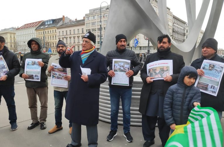 On the occasion of Kashmir Solidarity Day on February 5, 2024, Pak Friends Austria held a protest in front of the Indian Embassy in Vienna.