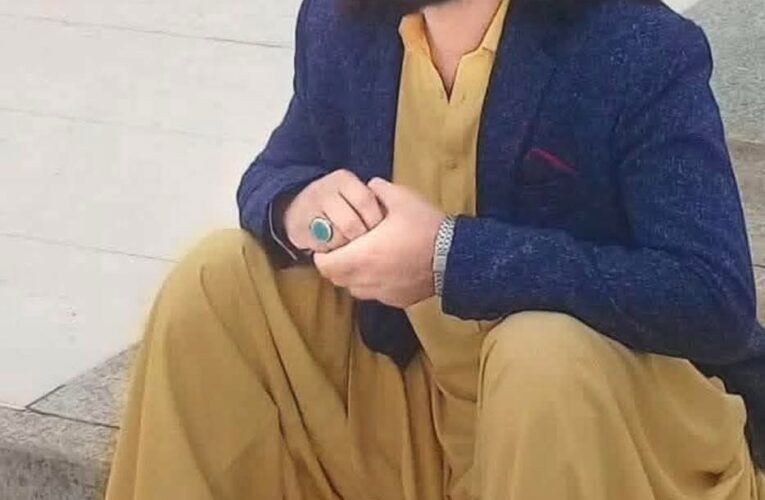 Brave son of soil ! Altaf Mehsood! He sacrificed his life in FC Headquarter Peshawar while Facing the suicide bomber at the gate ! He belongs to Tank city of KP ! Allah pa