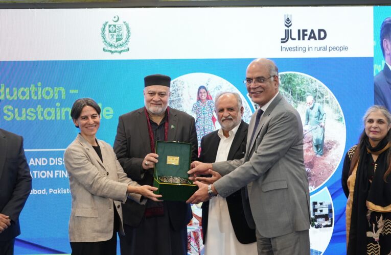 The 𝐌𝐢𝐧𝐢𝐬𝐭𝐫𝐲 𝐨𝐟 𝐏𝐨𝐯𝐞𝐫𝐭𝐲 𝐀𝐥𝐥𝐞𝐯𝐢𝐚𝐭𝐢𝐨𝐧 𝐚𝐧𝐝 𝐒𝐨𝐜𝐢𝐚𝐥 𝐒𝐚𝐟𝐞𝐭𝐲 convened a National Seminar on “𝐏𝐨𝐯𝐞𝐫𝐭𝐲 𝐆𝐫𝐚𝐝𝐮𝐚𝐭𝐢𝐨𝐧 – 𝐏𝐚𝐭𝐡𝐰𝐚𝐲𝐬 𝐭𝐨 𝐒𝐮𝐬𝐭𝐚𝐢𝐧𝐚𝐛𝐥𝐞 𝐋𝐢𝐯𝐞𝐥𝐢𝐡𝐨𝐨𝐝𝐬”