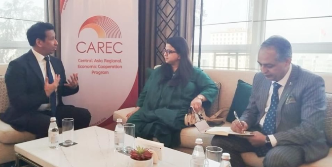 Federal Minister for IT & Telecom Shaza Fatima Khawaja met with the ADB Manager for the Venture Fund to explore avenues for early-stage investment, innovation financing, and support for Pakistan’s growing startup ecosystem.