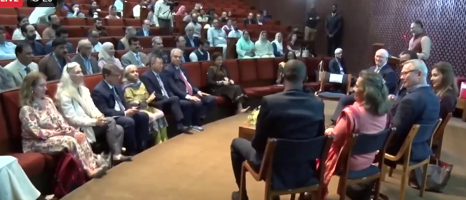 Polio in Pakistan and worldwide.