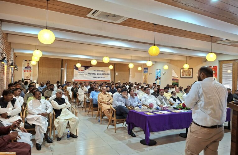 Khero Ghulam Sarwar Participated in the seminar on wheat organised today by Fouji Fertliser Co(#FFC)in Benazirabad (Nawabshah)