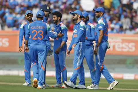 South Africa All Out for 270 in Final ODI