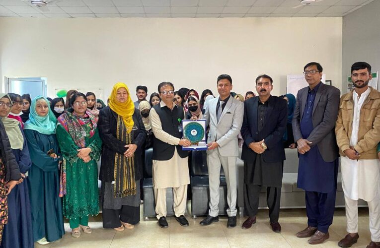 The Department of English and Linguistics, Faculty of Arts and Humanities at the University of Agriculture Faisalabad (UAF) successfully organized a one-day workshop titled “Role of AI Digitalization in Communication Skills” at Engro Fertilizers, UAF