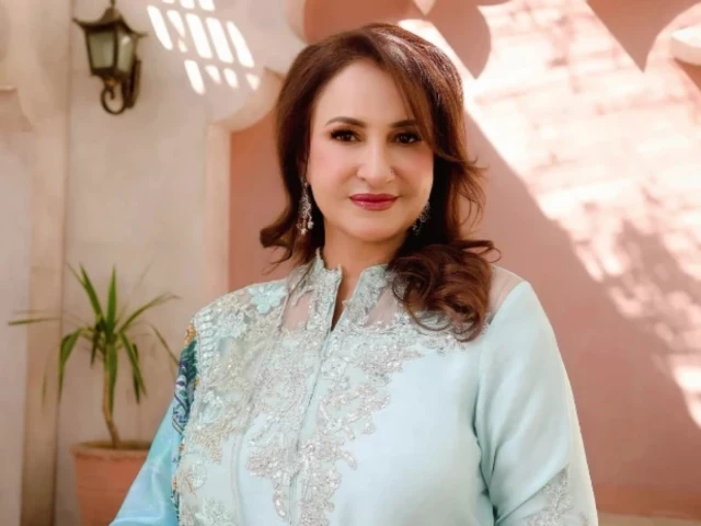 Saba Faisal Highlights Widening Gap Between Senior and Young Actors