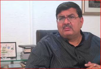 Aqeel Karim Dhedhi is a renowned Pakistani business tycoon, investor, and the chairman of the highly diversified AKD Group. Known especially for his influence in Pakistan’s capital markets and his success as a stock trader and corporate leader