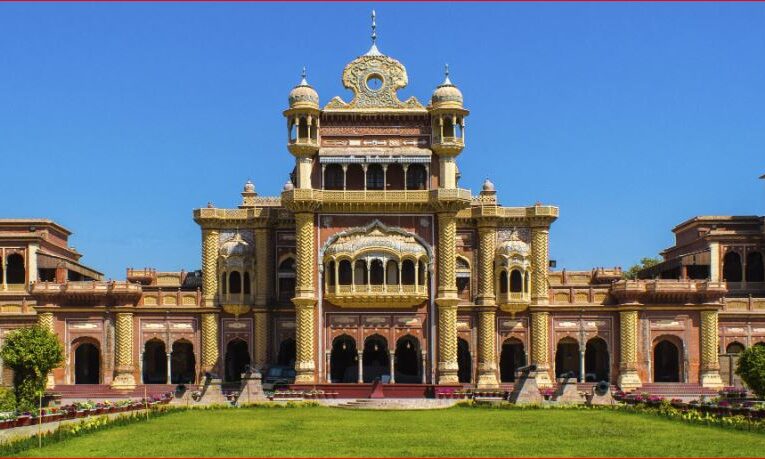 Faiz Mahal is one of those places where history does not feel distant or dusty; instead, it feels alive, breathing through the walls, corridors, and quiet gardens. My trip to Faiz Mahal was not just a visit to a historical building, but a journey into the royal past of Sindh…..