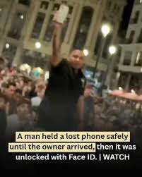 Man Waits Patiently to Return Lost Phone, Face ID Confirms True Owner