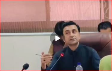 Provincial Minister for Labor Faisal Khan Turkai visited the Worker Welfare Board, where scholarships, regularization of employees and keys of residential flats were distributed to deserving people.