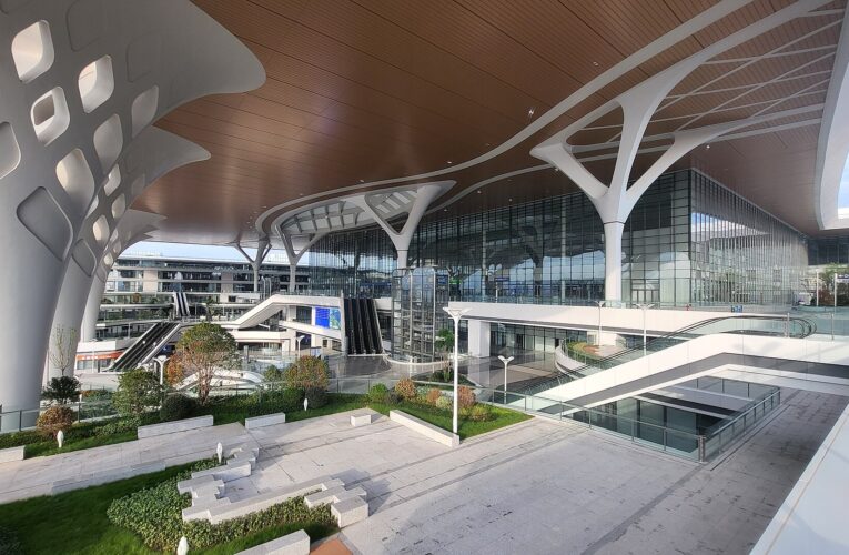 The World’s New Wonder: China’s Chongqing East Railway Station Captivates Global Attention