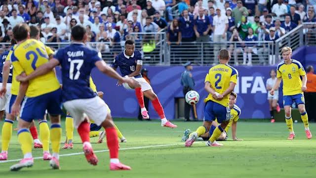 France Cruise Past Sweden 3-0 to Reach FIFA World Cup 2026 Round of 16